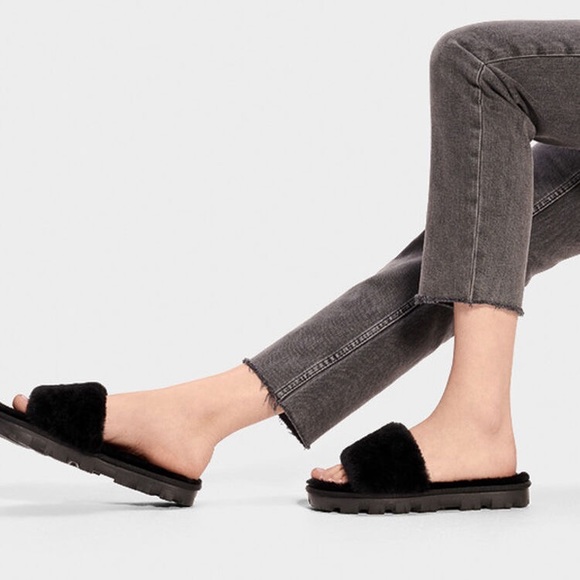 UGG Shoes - UUG Cozette Slides